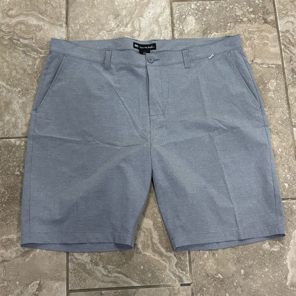 Travis Mathew Other - TravisMathew Men's Wanderlust Shorts Sz 42